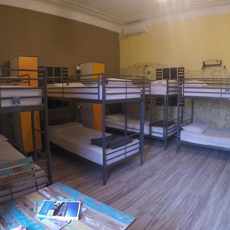 Victoria House Hostel Genoa Luaran gambar