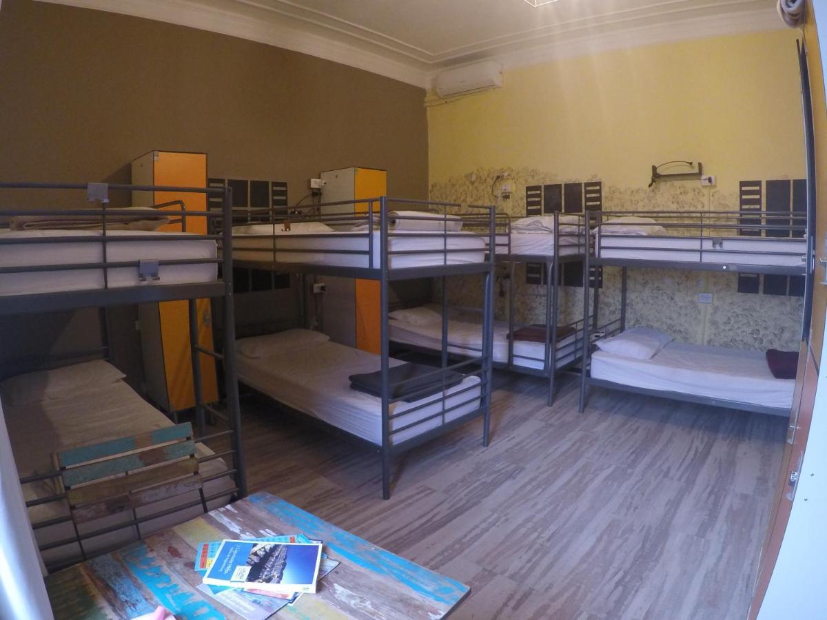 Victoria House Hostel Genoa Luaran gambar