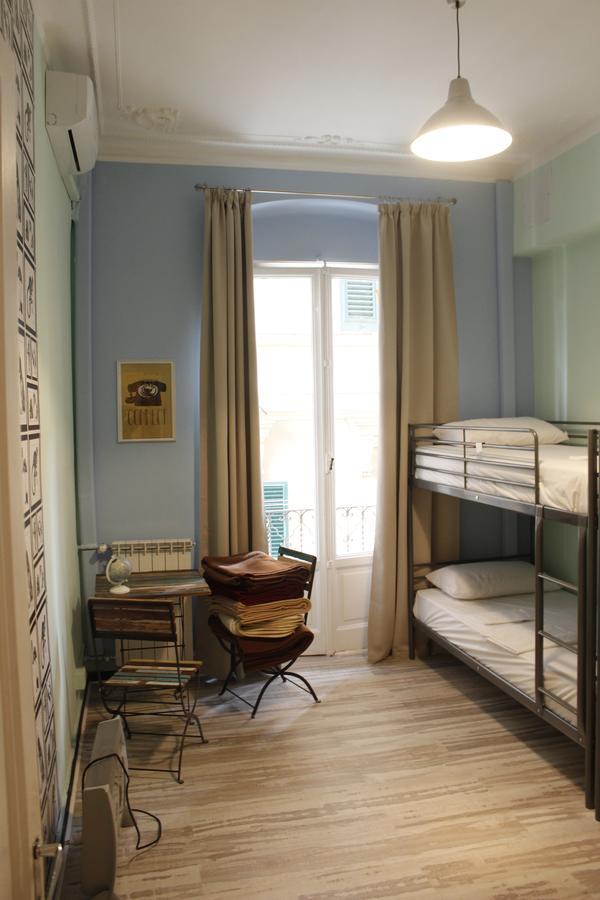 Victoria House Hostel Genoa Luaran gambar
