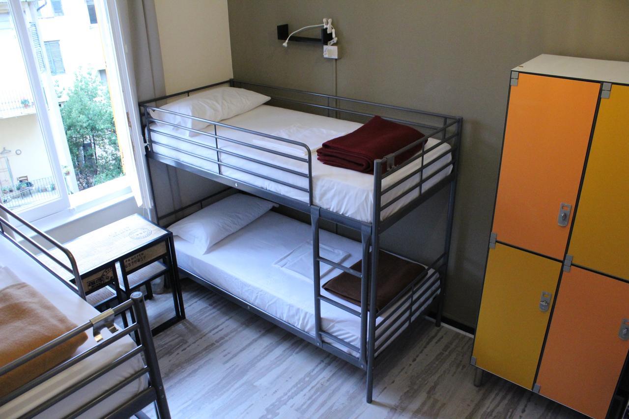 Victoria House Hostel Genoa Luaran gambar